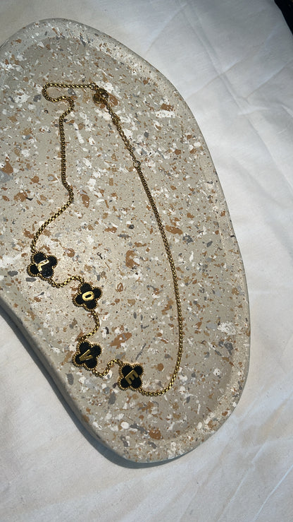 Tu es charmante Necklace