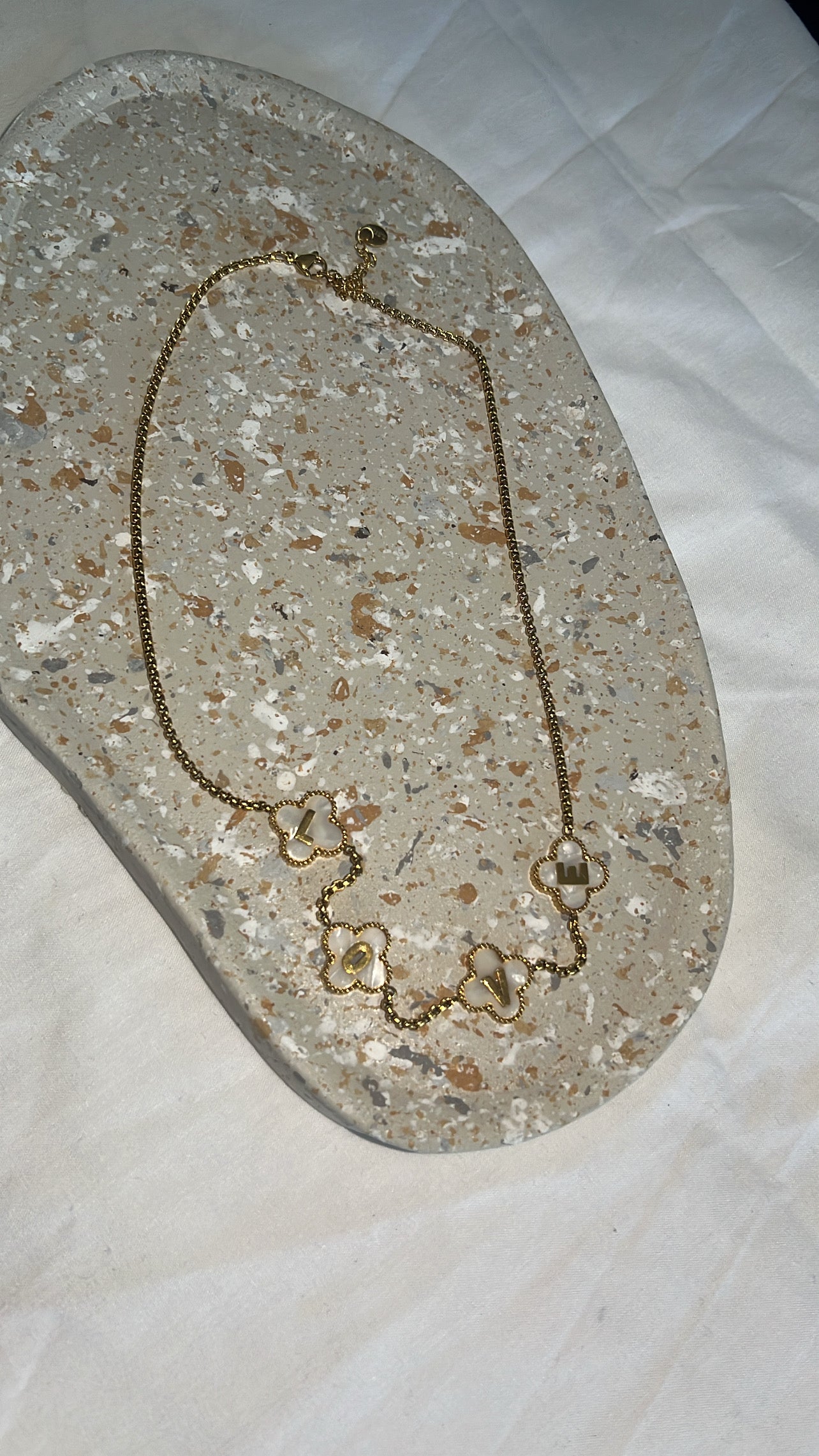 Tu es charmante Necklace